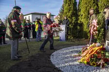 Odsłonięcie Pomnika Cywilnej Ludności Powstańczej Warszawy Deportowanej do Wojennego Wrocławia w Trakcie i Po Upadku Powstania Warszawskiego